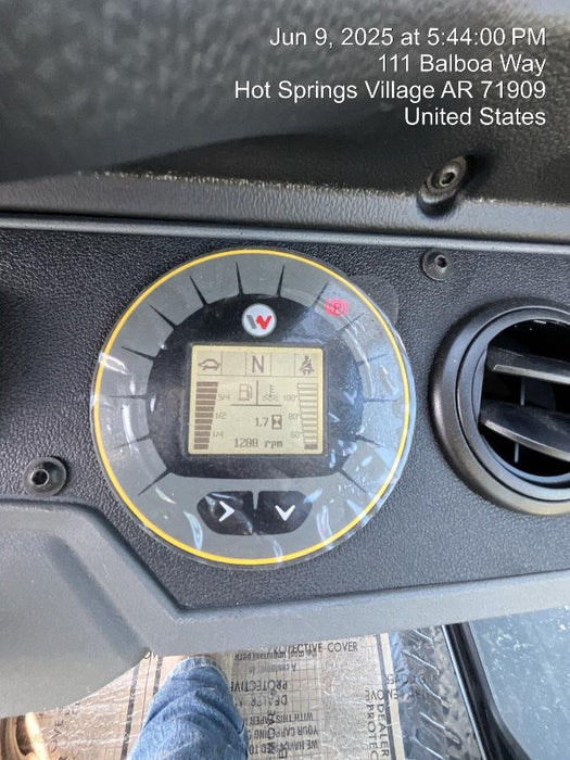 2025 WACKER NEUSON DW311 Cab Turf Tires