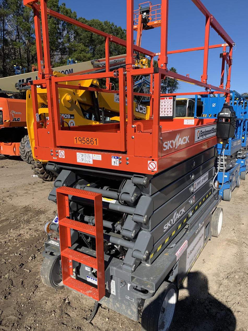 2021 SKYJACK SJ4740