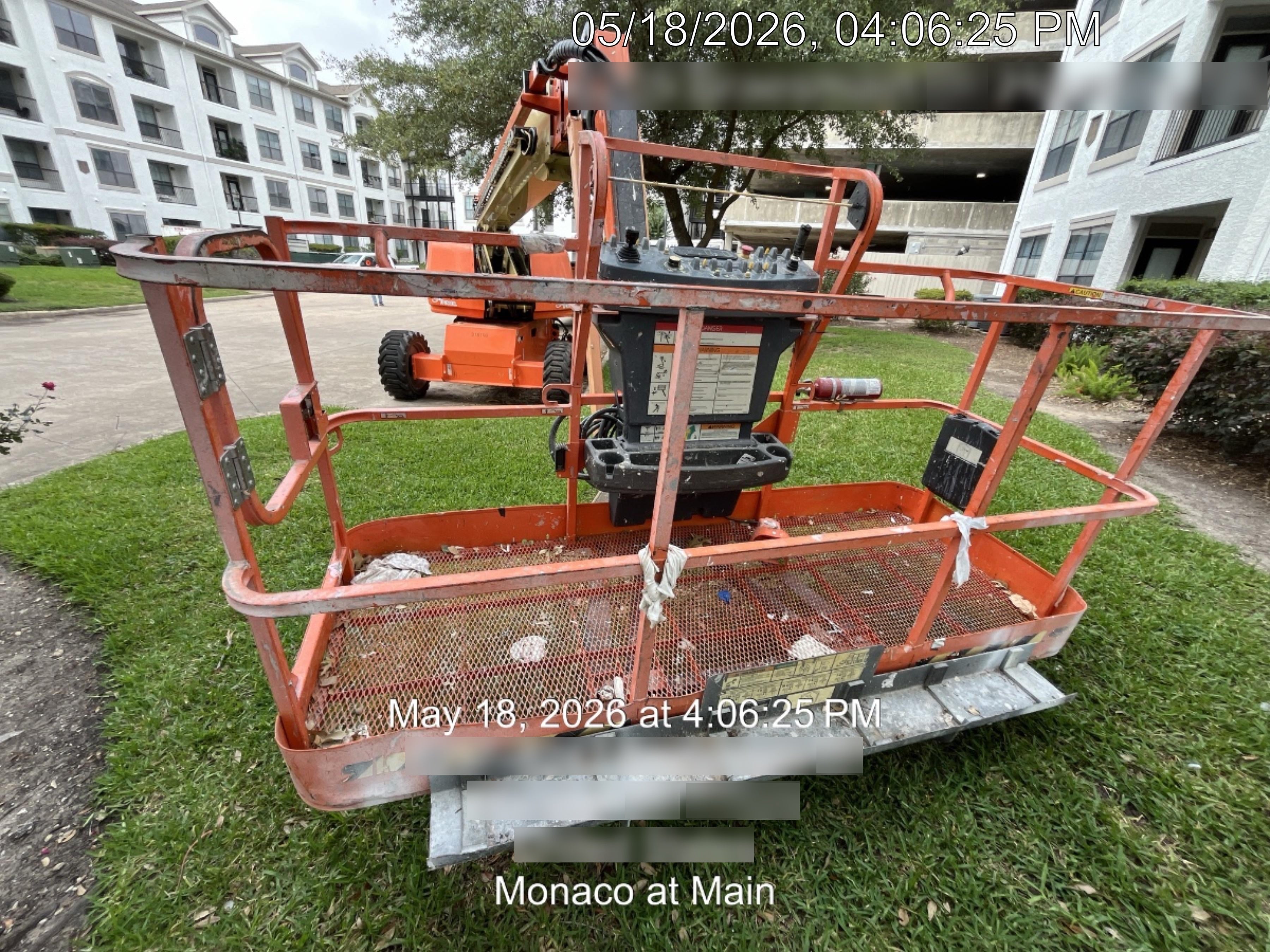 2023 JLG 660SJ