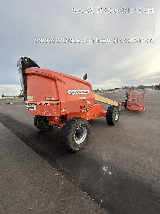 2021 JLG 400S
