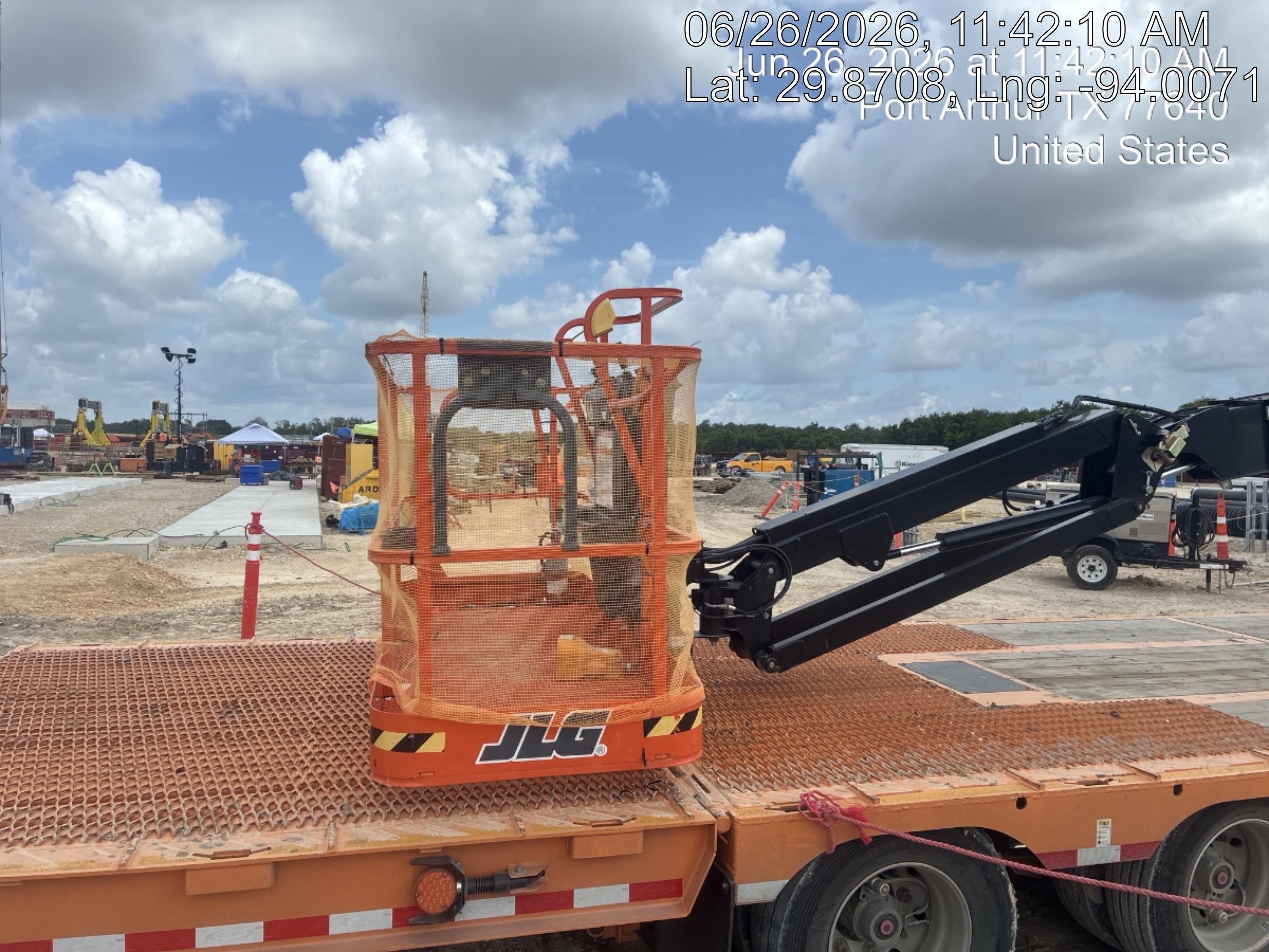 2025 JLG 660SJ