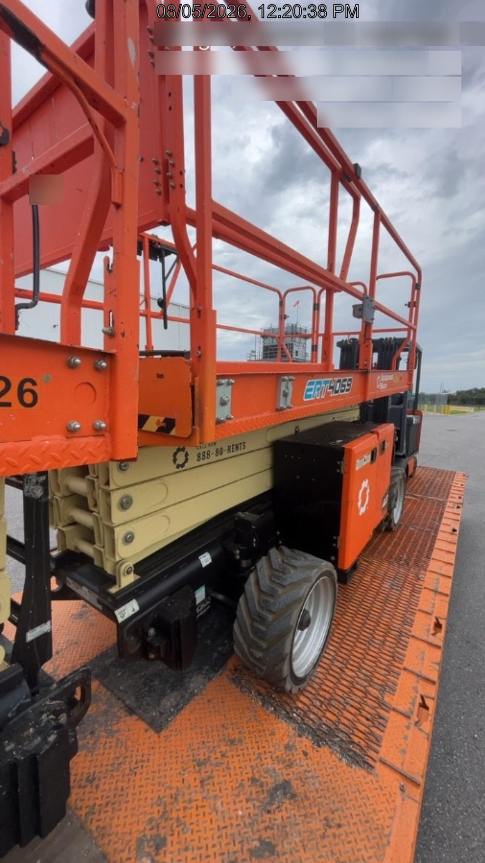 2023 JLG ERT4069