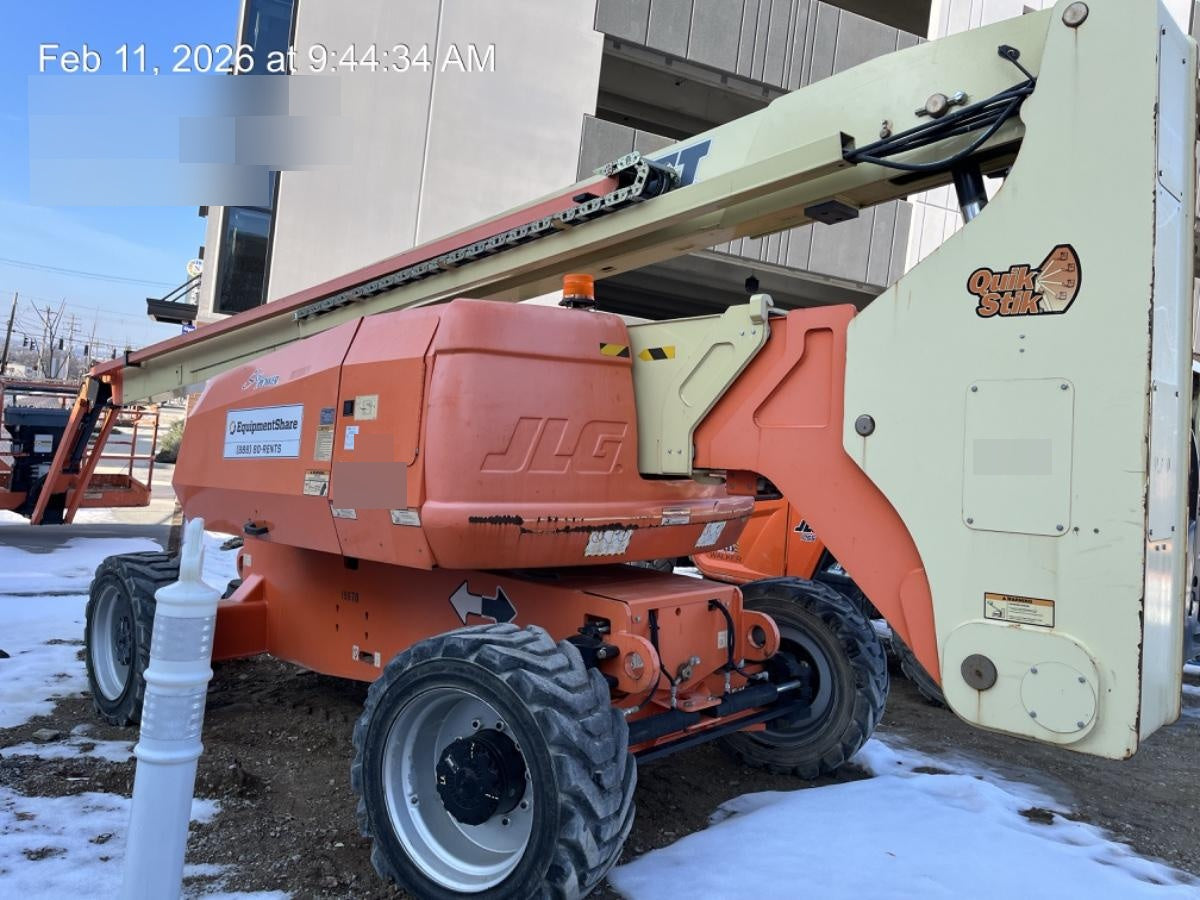 2019 JLG 800AJ