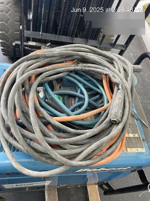 2019 Miller Electric BOBCAT 250 951600 PKG-250 amp Propane Welder, Standard w/Running Gear, Bracket, Hose"250 amp Propane Welder, Standard w/Running Gear, Bracket, Hose