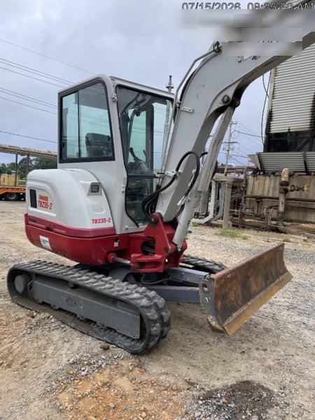 2023 TAKEUCHI TB235-2CR