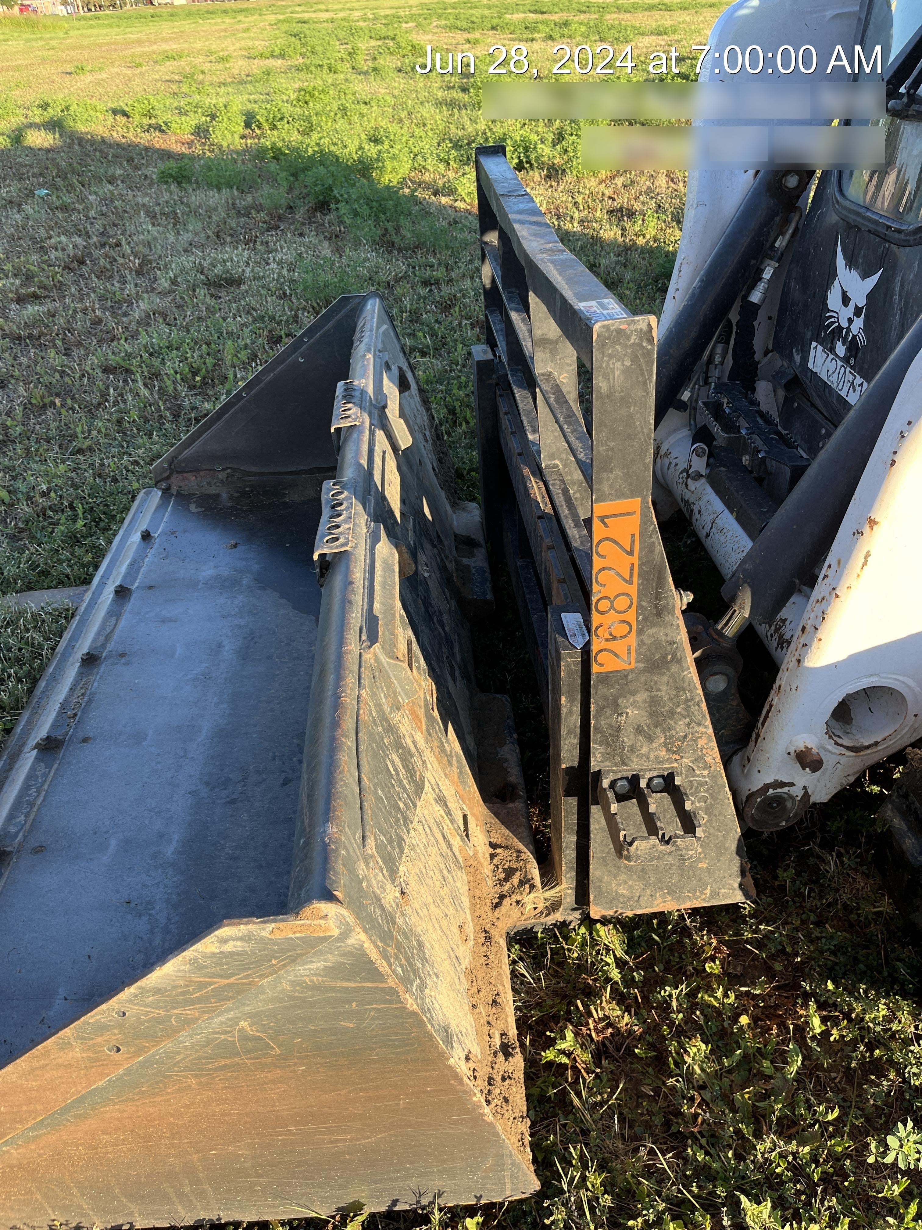 2022 ARROW MATERIAL HANDLING 48" Pallet Forks - Arrow