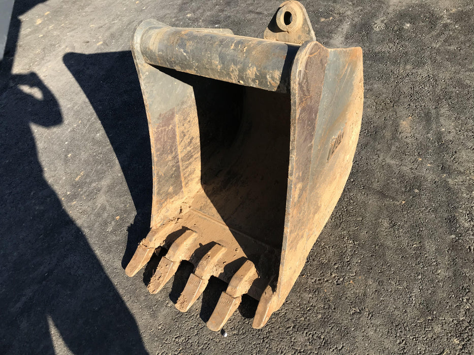 2020 John Deere 410L - Extendable Stick Canopy, 4WD, Extendable Stick, Pilot Controls, 2 Way Hydraulics, TAG Manual QC