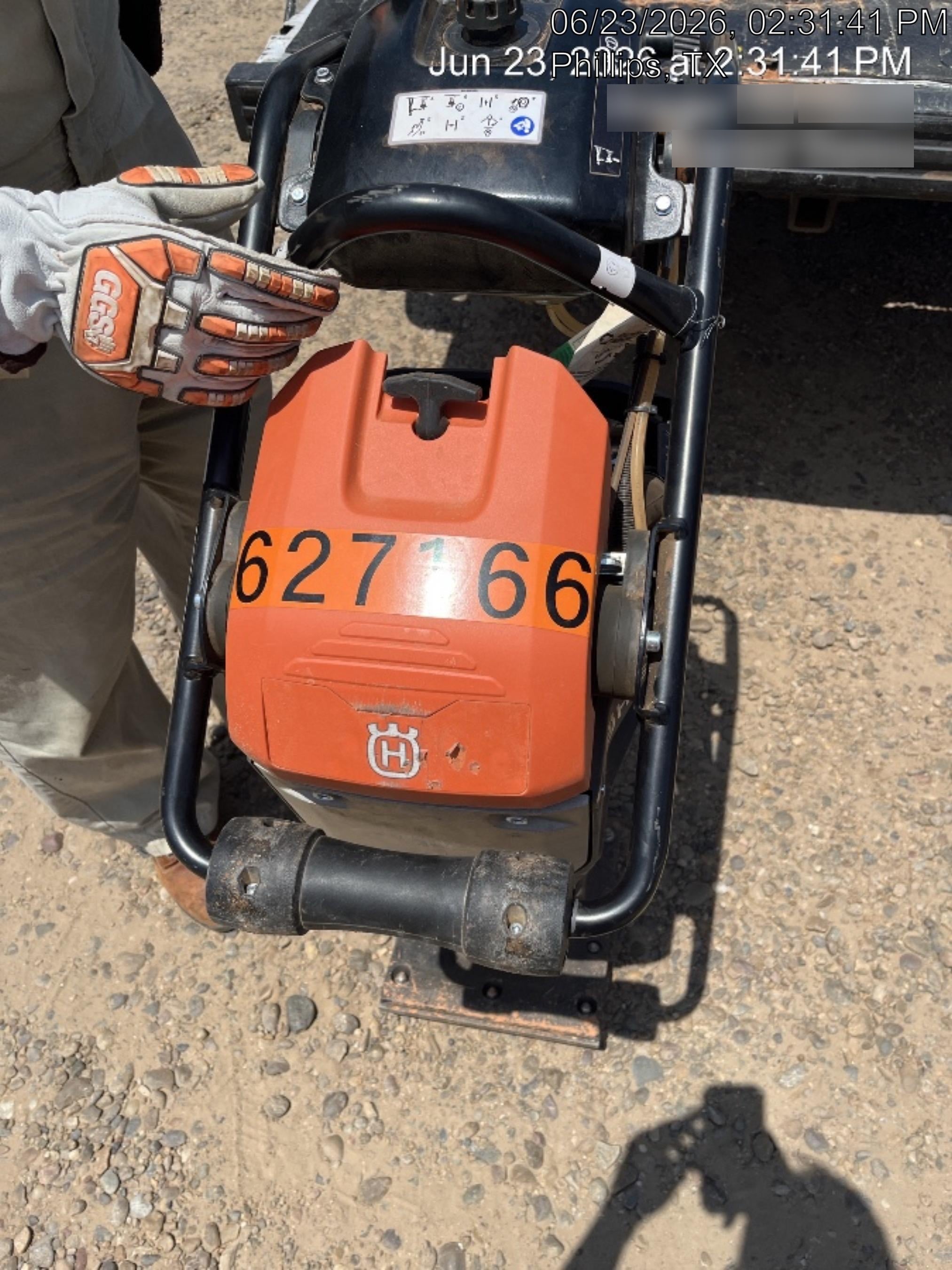 2025 HUSQVARNA LT6005