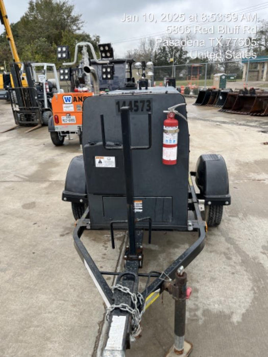 2021 Lincoln Electric Dual Maverick 200/200X Ready Pak 3 (includes trailer, cable rack, fender light kit)