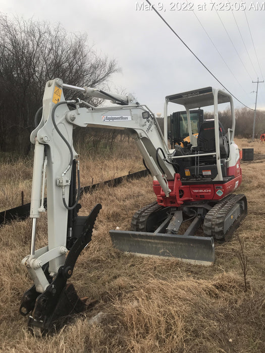 2021 TAKEUCHI TB235-2R
