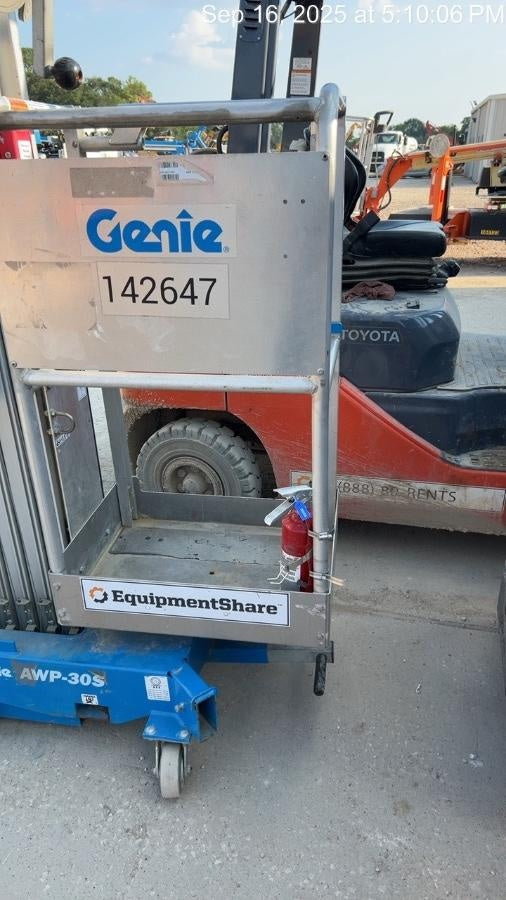 2021 GENIE AWP-30S DC