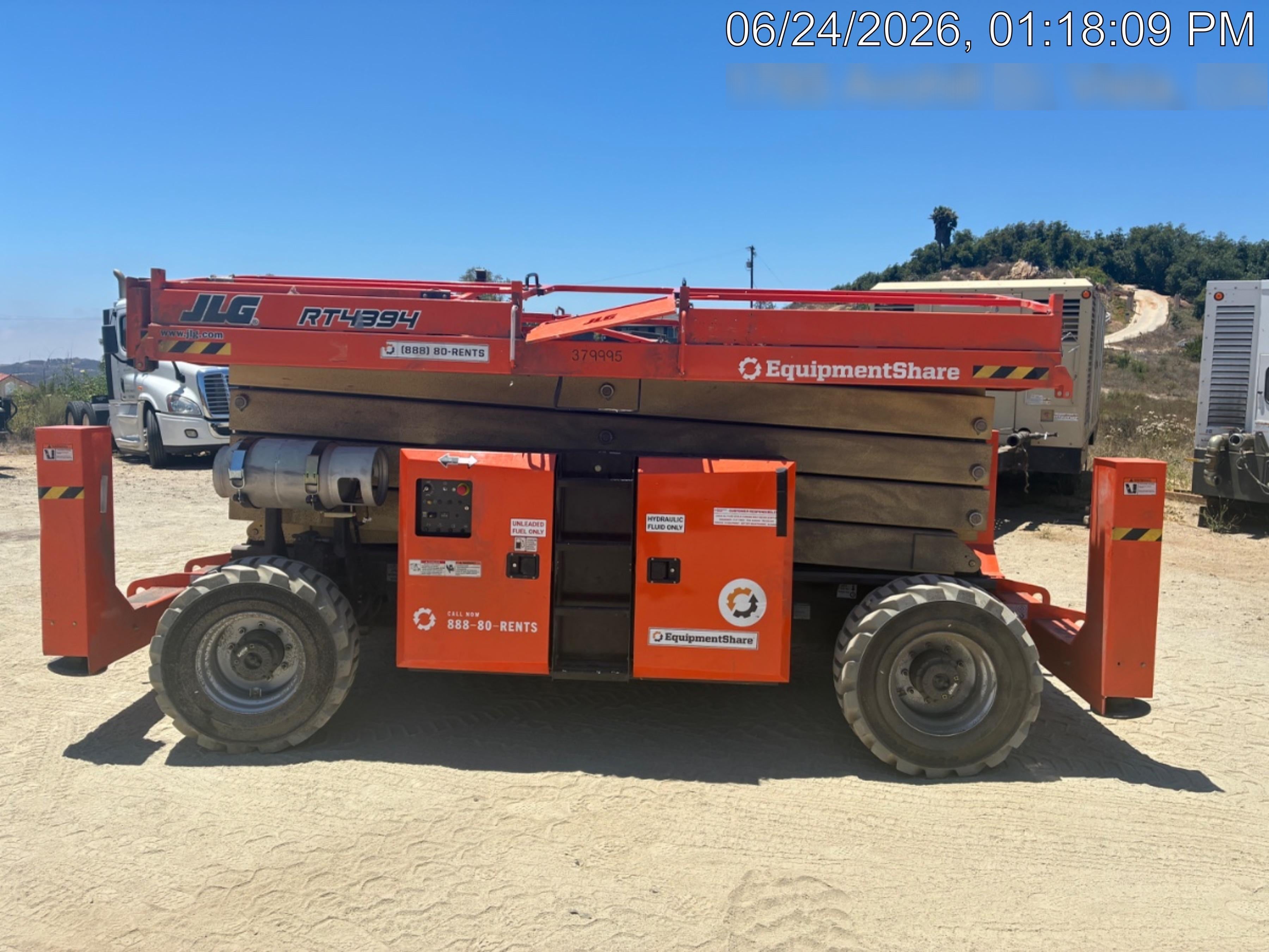 2023 JLG RT4394