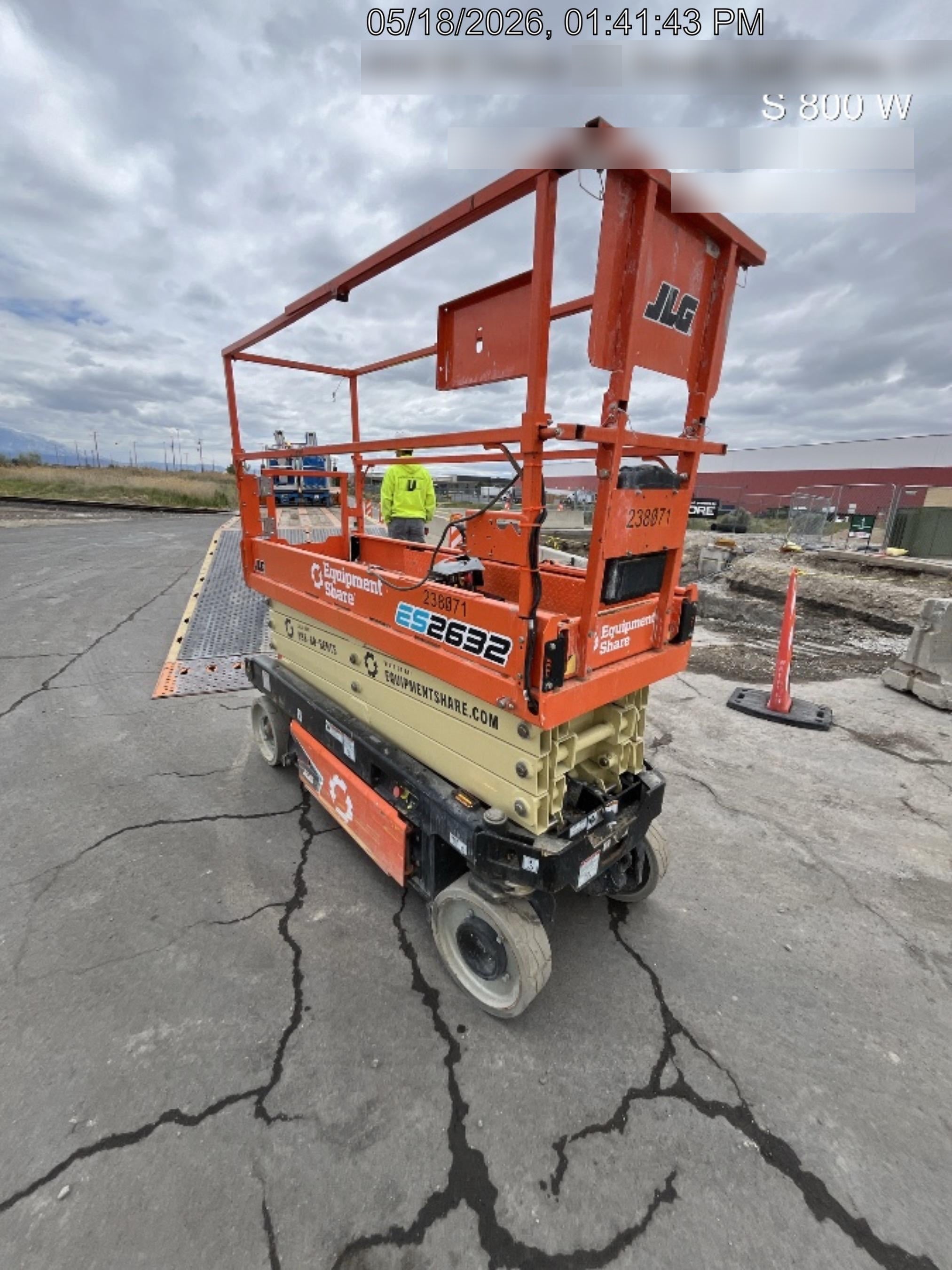 2022 JLG ES2632