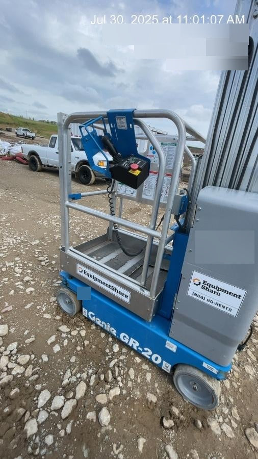 2020 GENIE GR-20