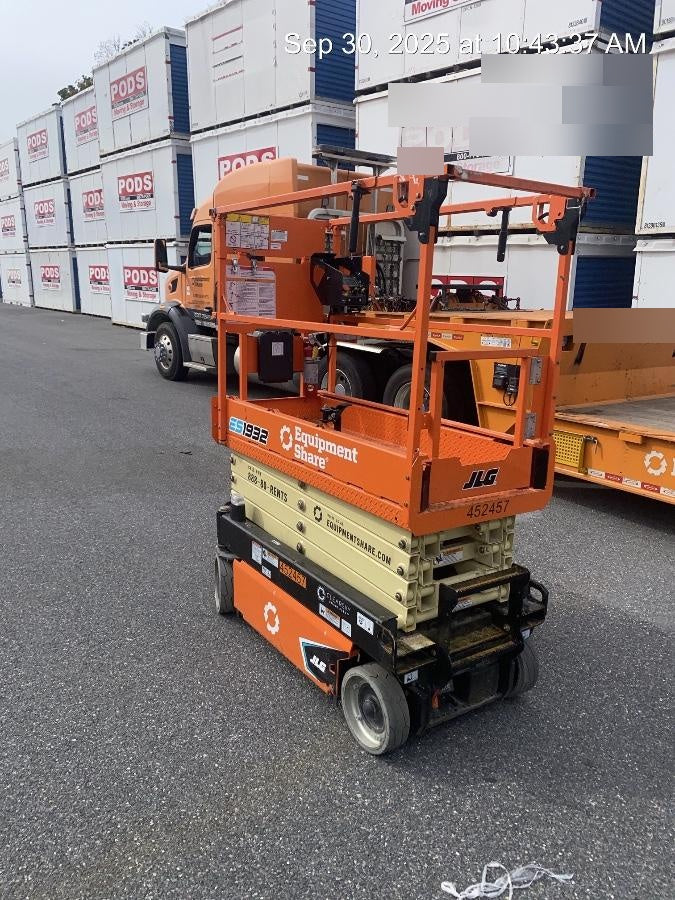 2024 JLG ES1932