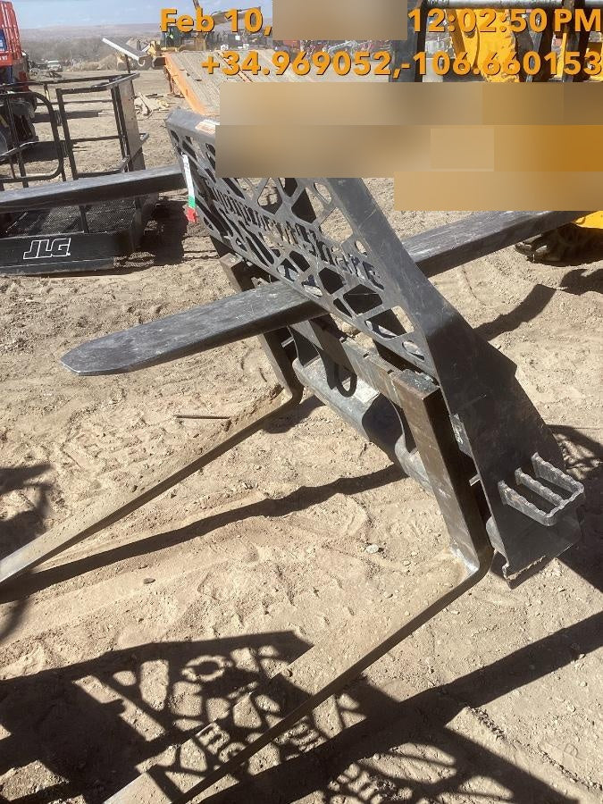 2021 PALADIN 48" Pallet Forks - Paladin