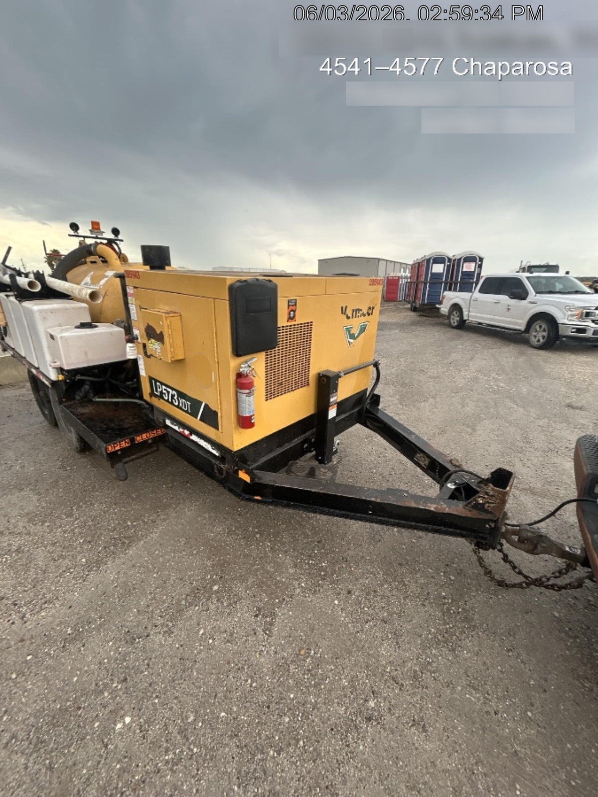 2022 Vac-Tron LP573XDT T4 Koehler Diesel Engine, 500 Gallon Debris Tank, x2 100 Gallon Water Tanks