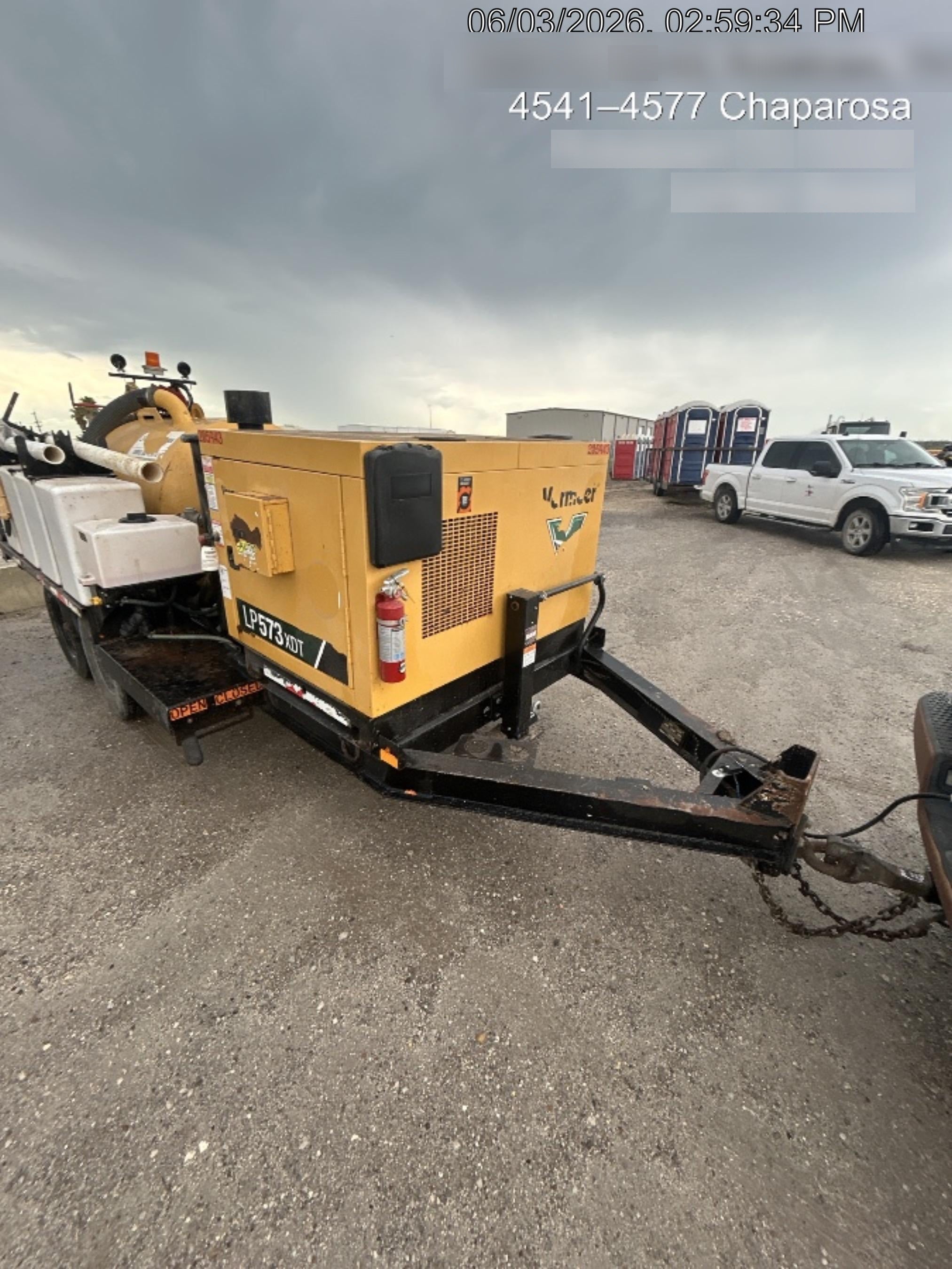 2022 Vac-Tron LP573XDT T4 Koehler Diesel Engine, 500 Gallon Debris Tank, x2 100 Gallon Water Tanks