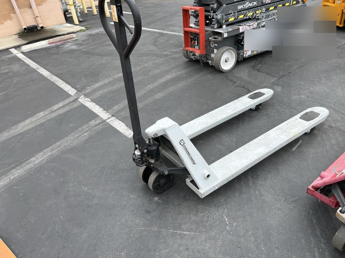 2025 STRONGWAY 4400 lb Pallet Jack