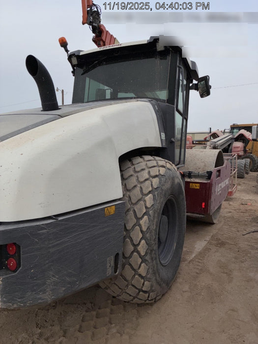 2023 DYNAPAC CA2500D