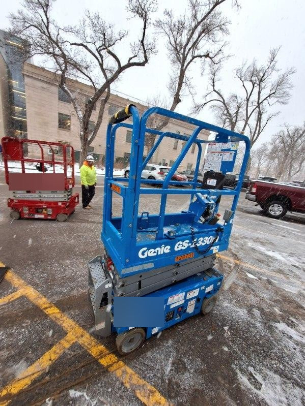 2021 GENIE GS-1330m