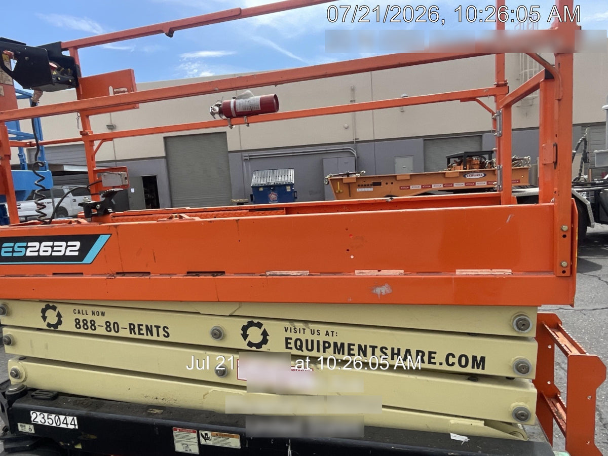 2022 JLG ES2632