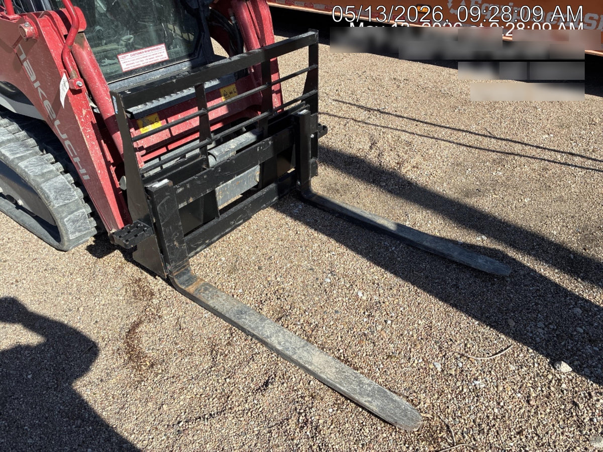 2025 ARROW MATERIAL HANDLING 24" Pallet Fork Frame