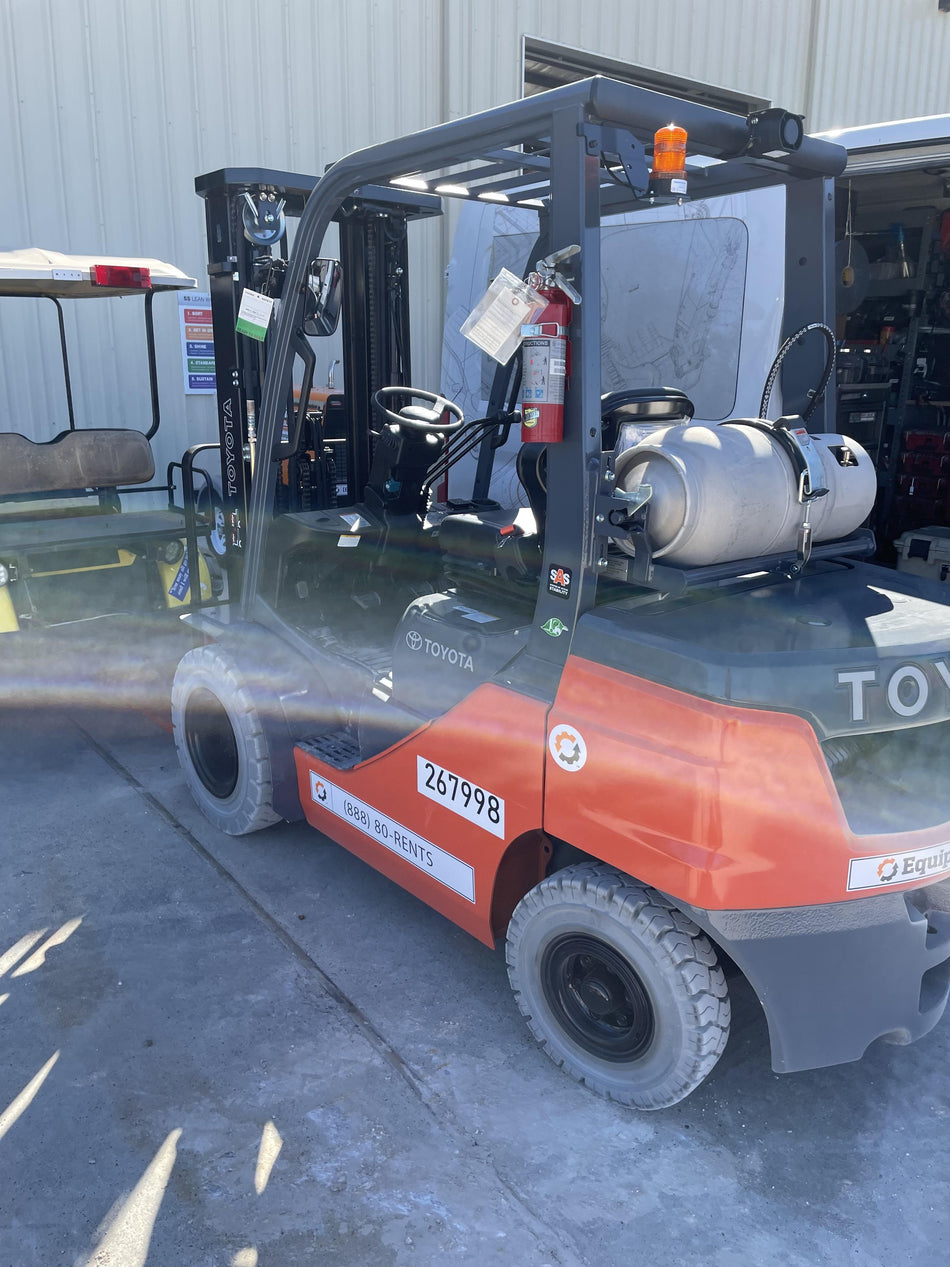 2022 TOYOTA 50-8FGU25