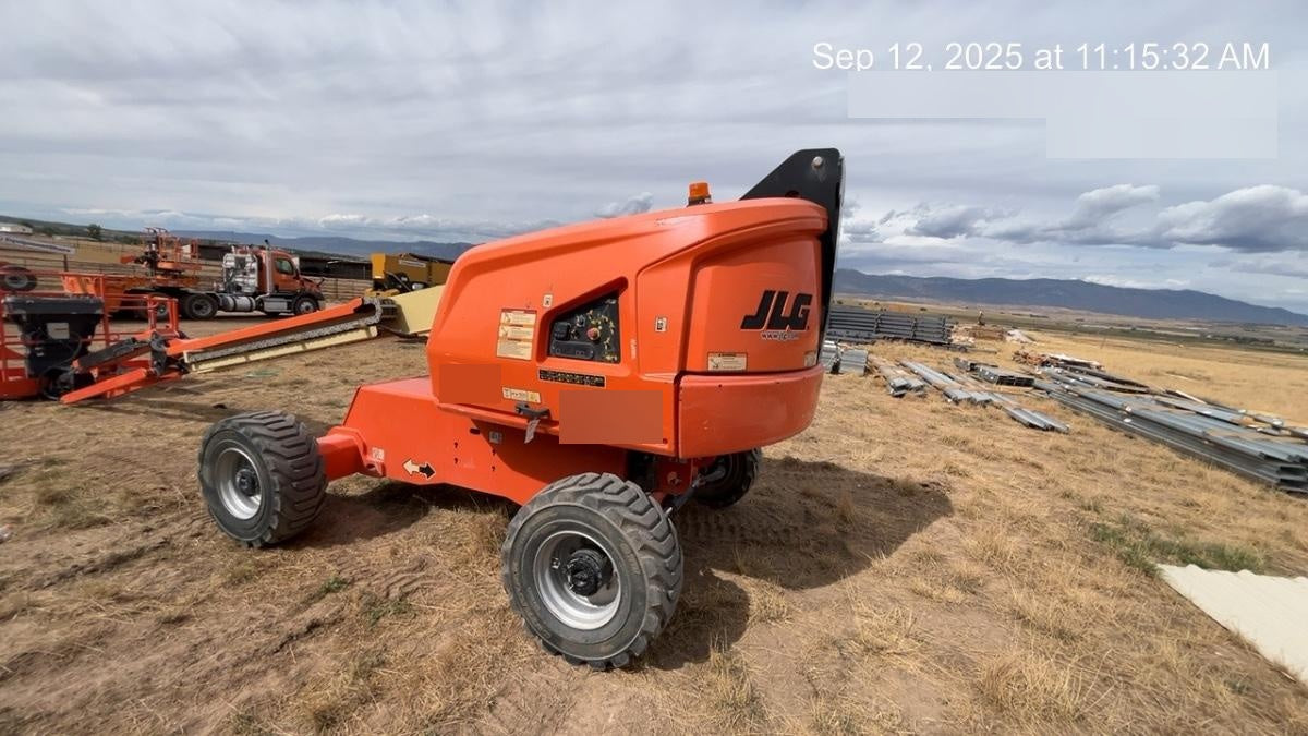 2020 JLG 460SJ