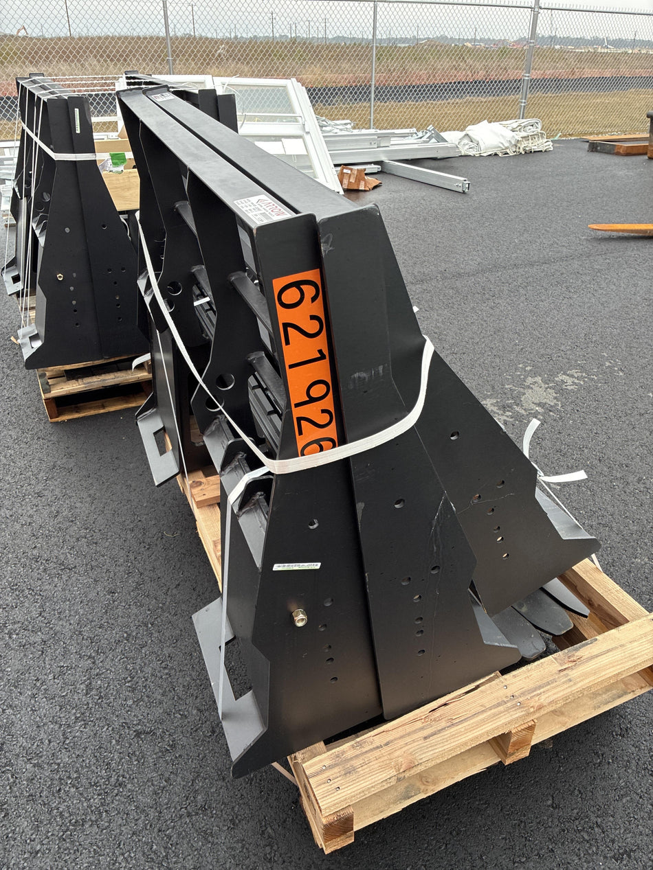 2025 ARROW MATERIAL HANDLING 48" Pallet Forks - Arrow