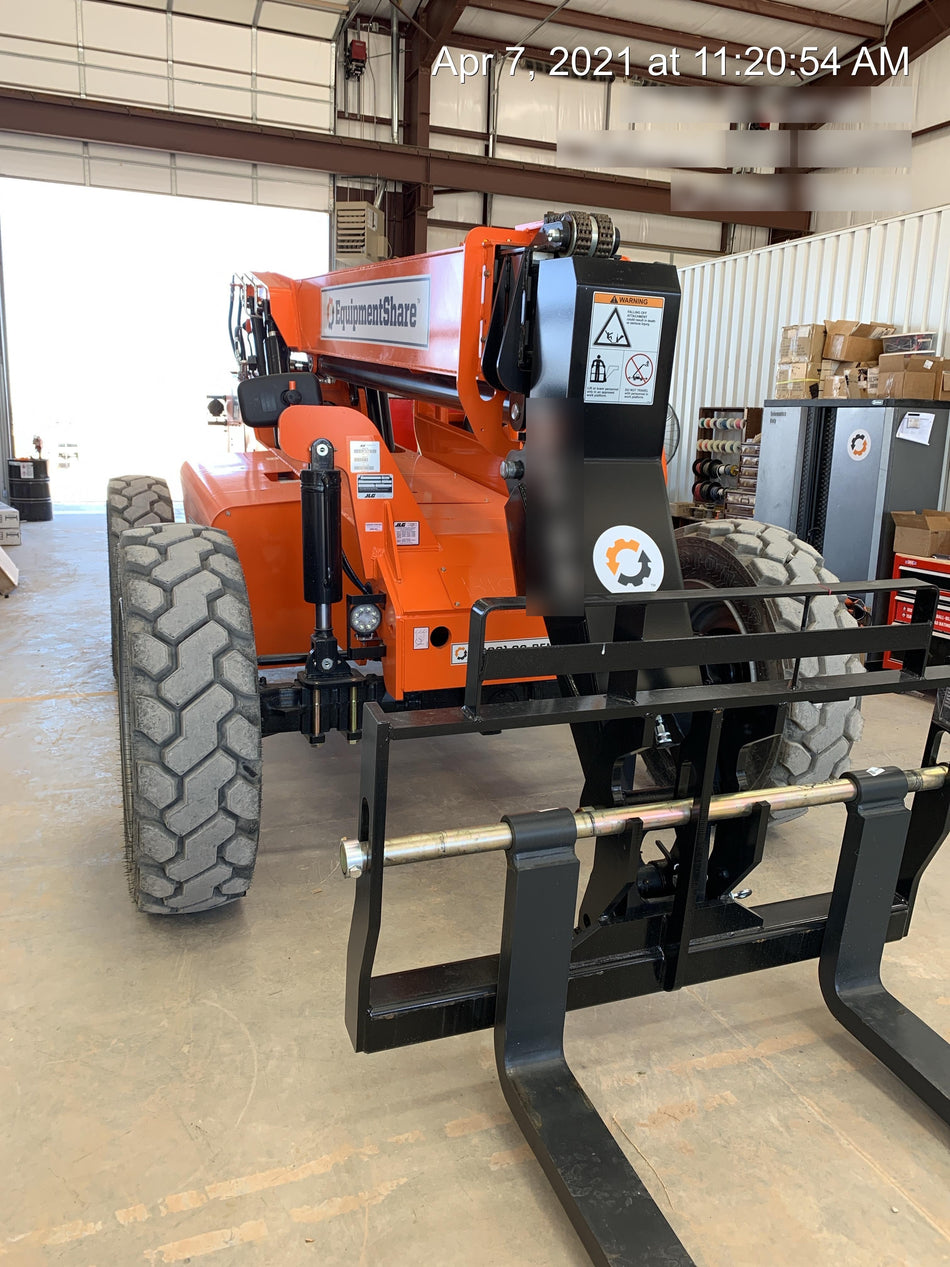 2021 JLG 6036