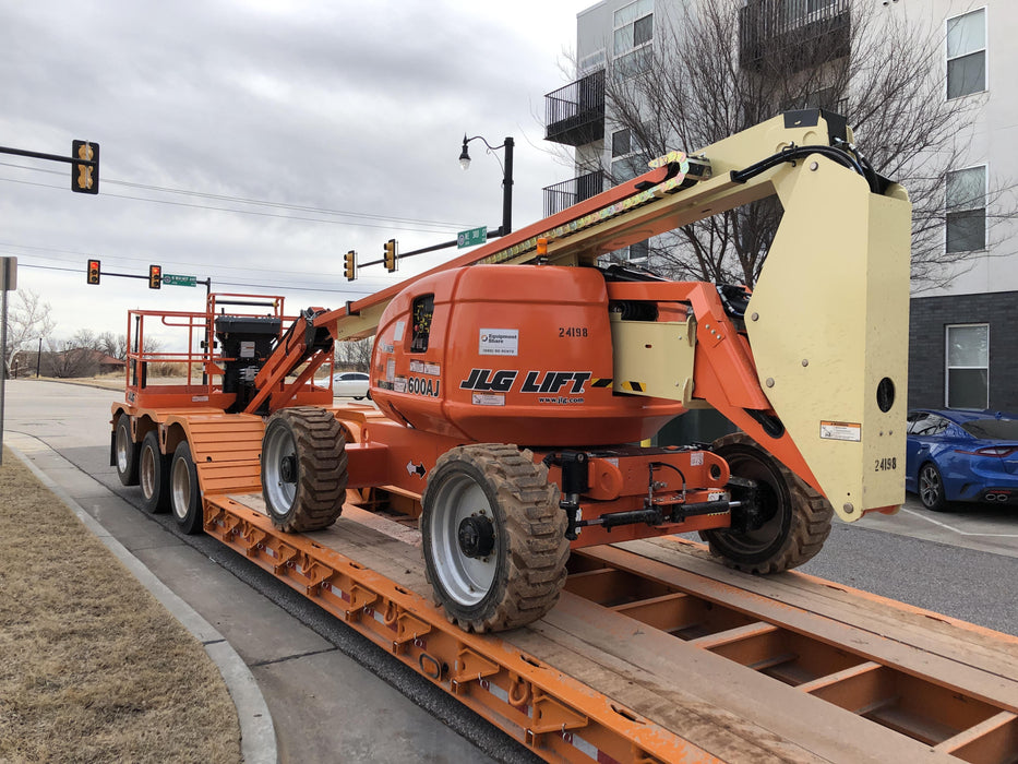 2019 JLG 600AJ