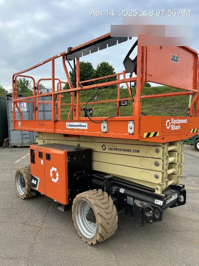 2023 JLG ERT4069