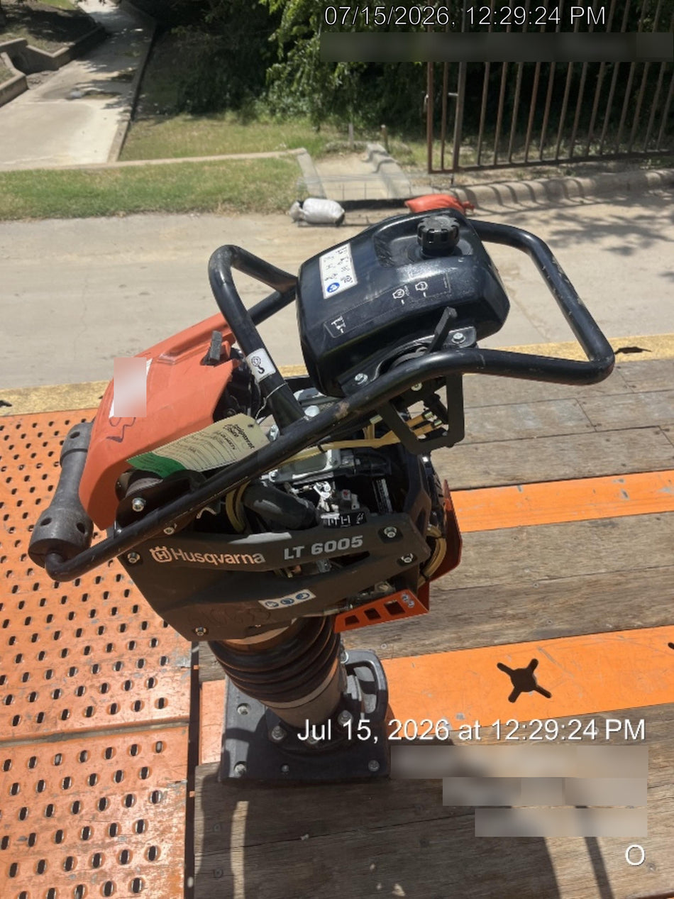 2025 HUSQVARNA LT6005