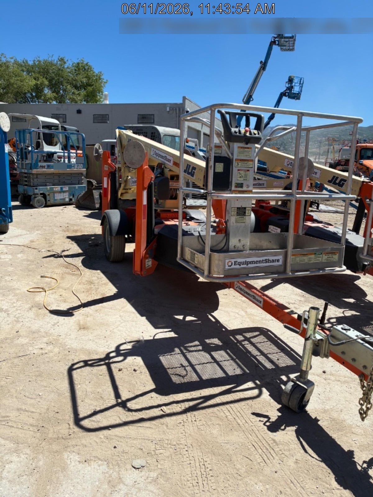 2022 JLG T350