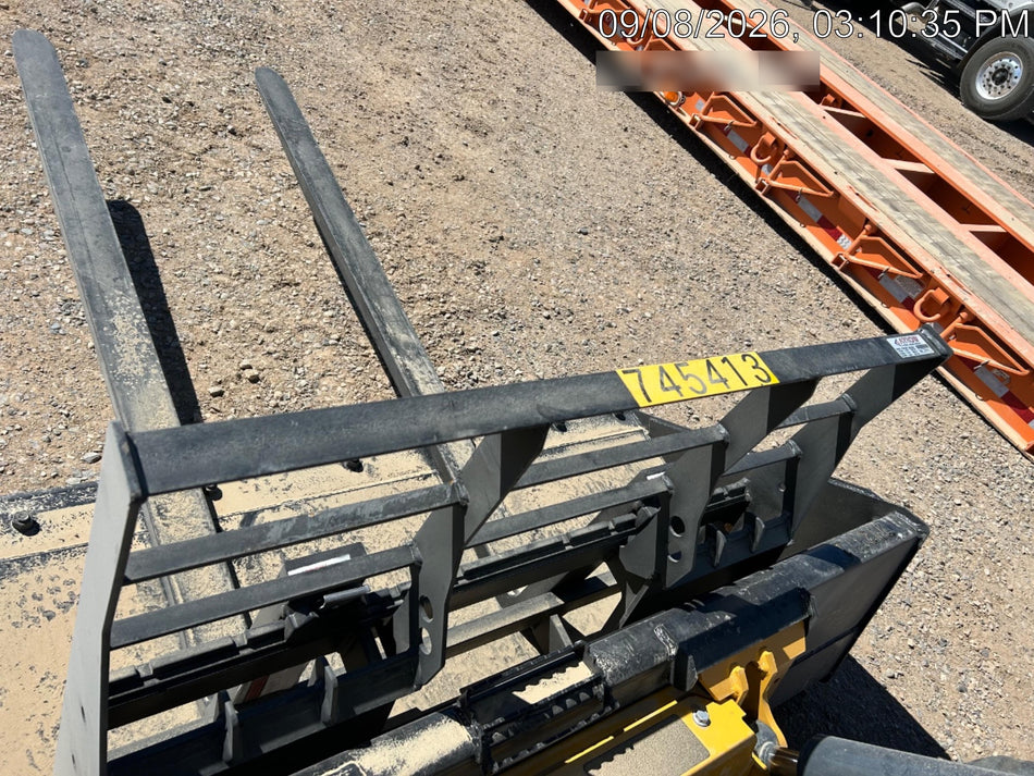 2026 ARROW MATERIAL HANDLING 72" Pallet Forks - Arrow