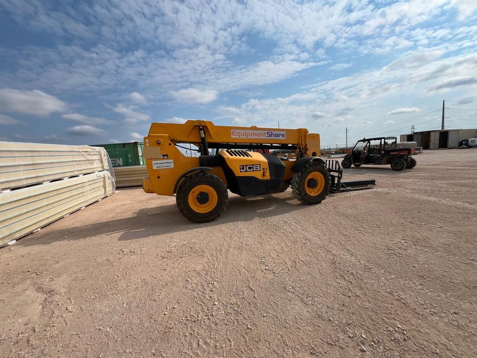 2019 JCB 506-36 Canopy, 74 HP, Foam Filled Tires, STD Worklight, Beacon, Aux Hydraulics, Lifting Eye, Back up Alarm w/48" Carriage/48" Forks