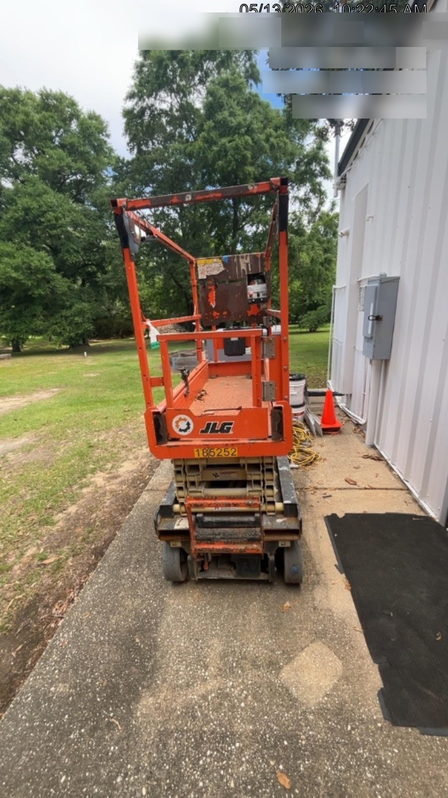 2021 JLG ES1932