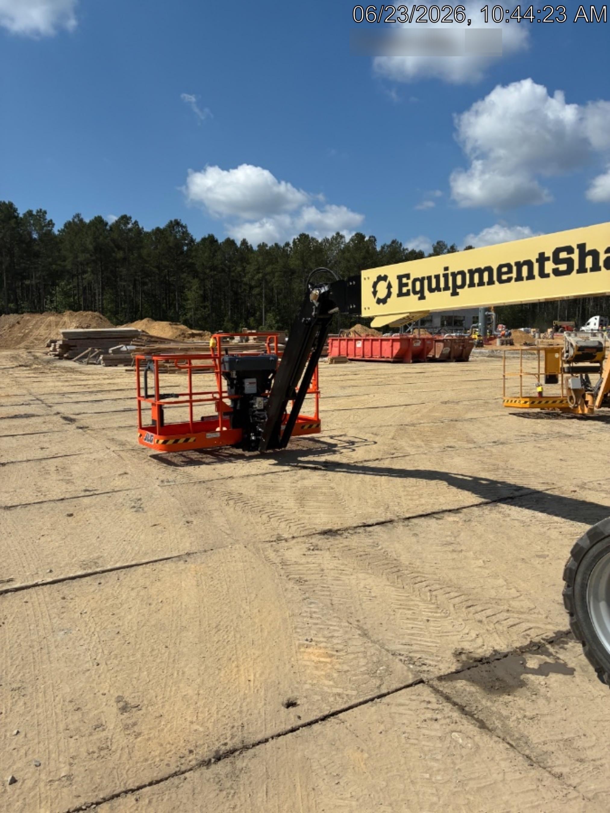 2025 JLG 660SJ