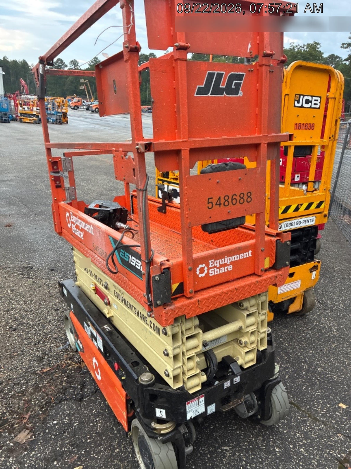 2025 JLG ES1932