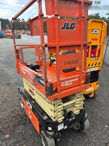 2025 JLG ES1932