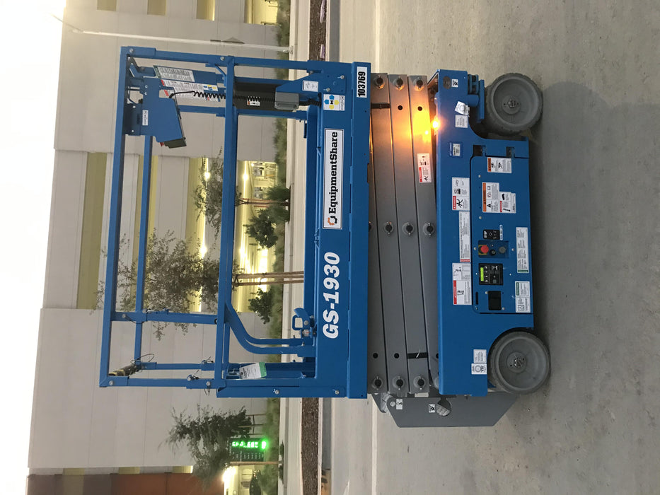 2020 Genie GS-1930 Solid Non Marking Tires, Beacon, Folding rails with half height swing gate, 800W Inverter