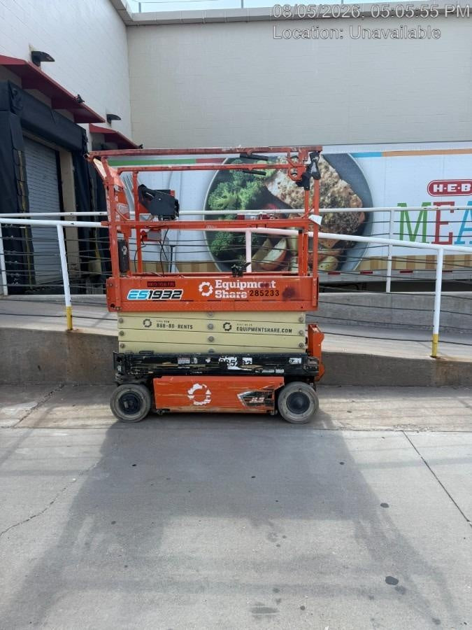 2022 JLG ES1932