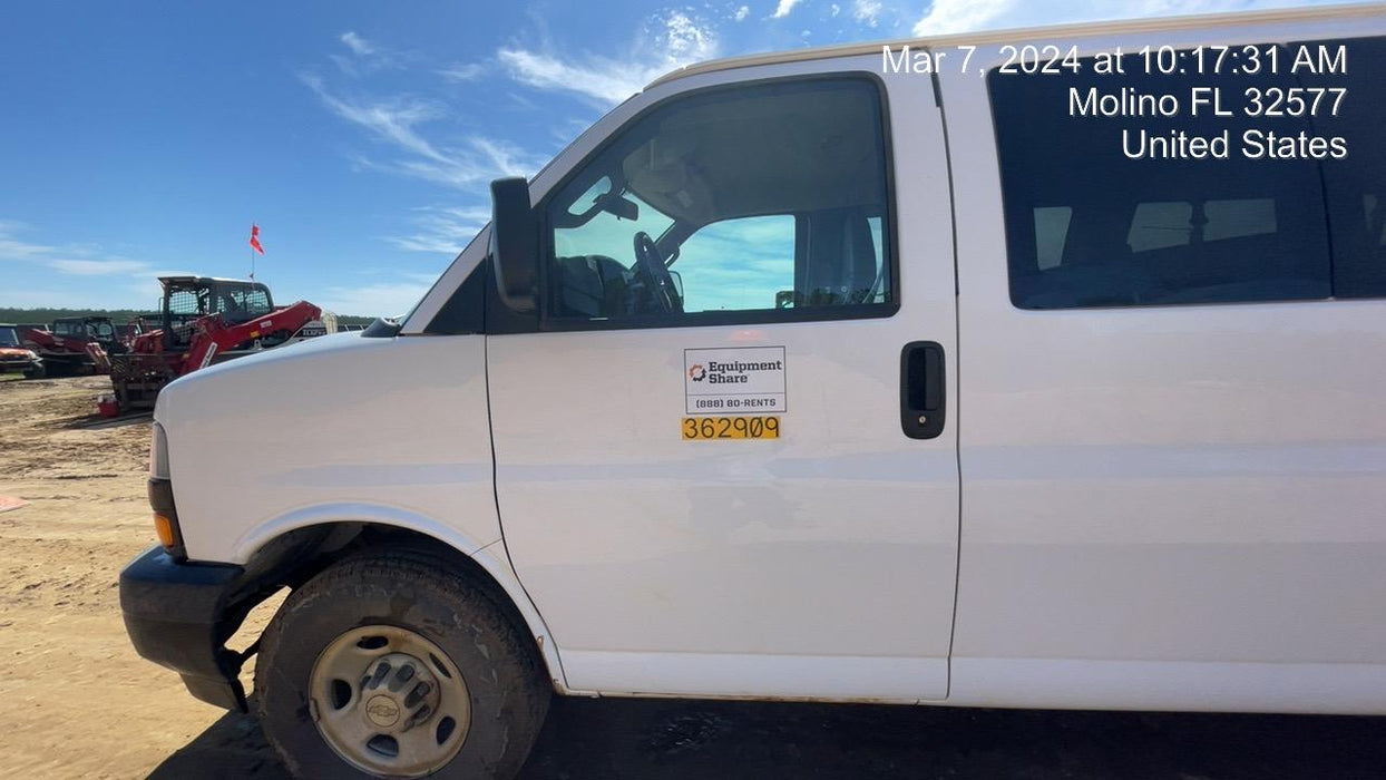 2023 CHEVROLET Express Van - Rental