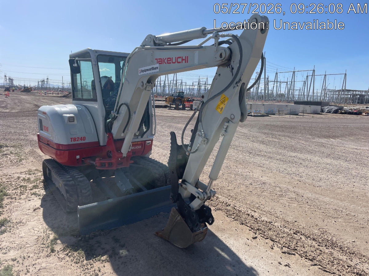 2023 TAKEUCHI TB240-CR
