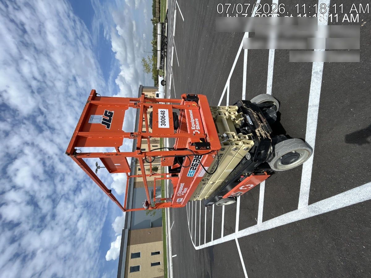 2023 JLG ES2632