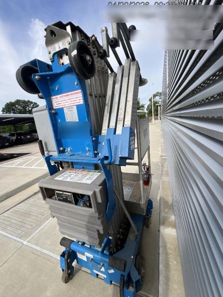2019 GENIE AWP-30S