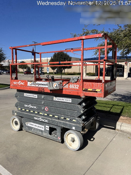 2016 Skyjack SJIII-4632 Skyjack SJ4632 Scissor Lift