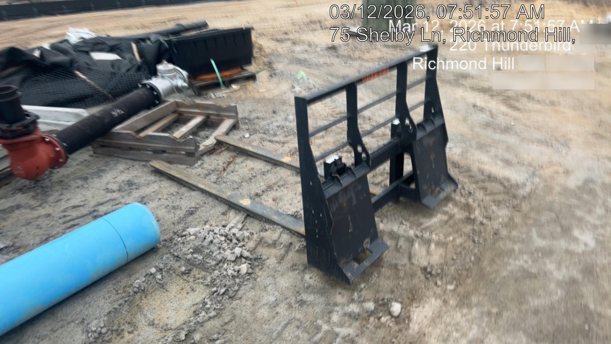 2026 ARROW MATERIAL HANDLING 72" Pallet Forks - Arrow