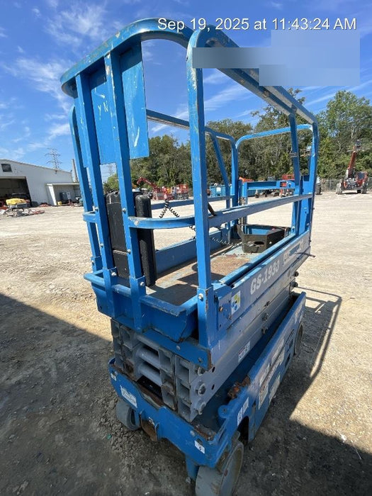 2020 Genie GS-1930 Solid Non Marking Tires, Beacon, Folding rails with half height swing gate
